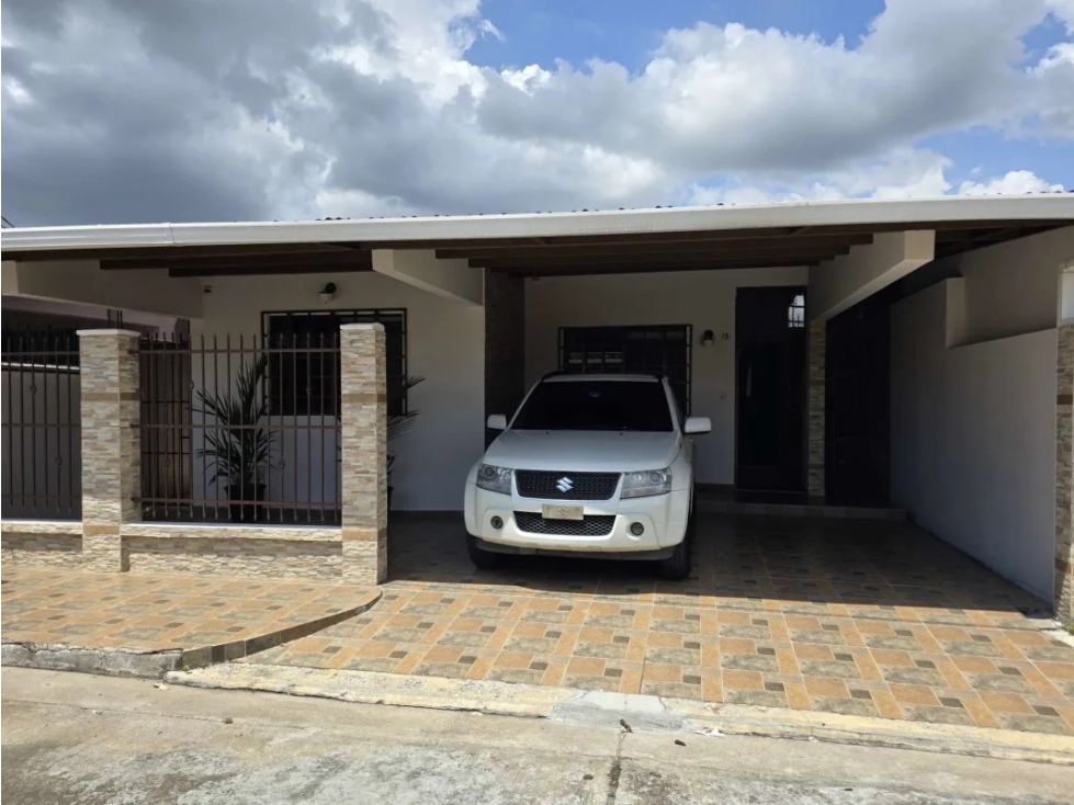 VENTA CASA CHANIS PH LOS LAURELES
