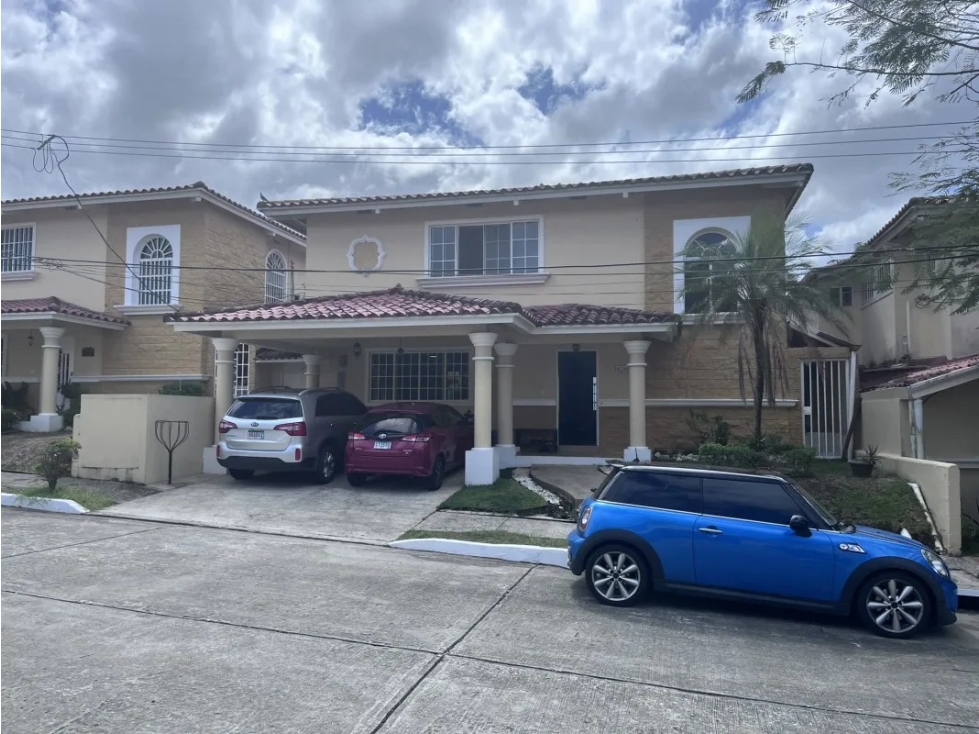 VENTA CASA VILLA LUCRE