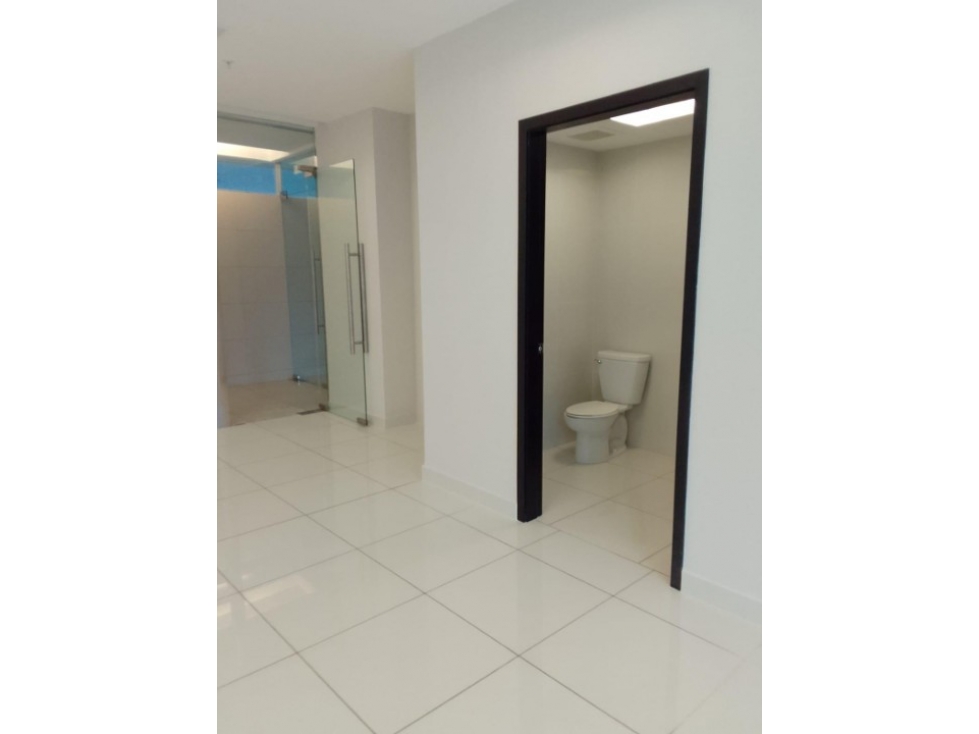 ALQUILER LOCAL COMERCIAL COSTA DEL ESTE — foto 3