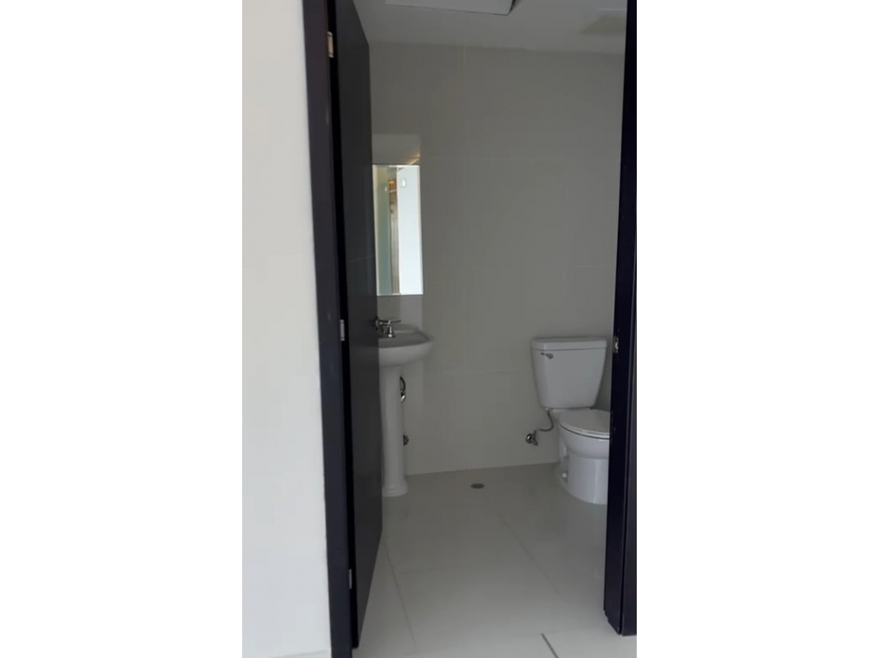 ALQUILER LOCAL COMERCIAL COSTA DEL ESTE — foto 4