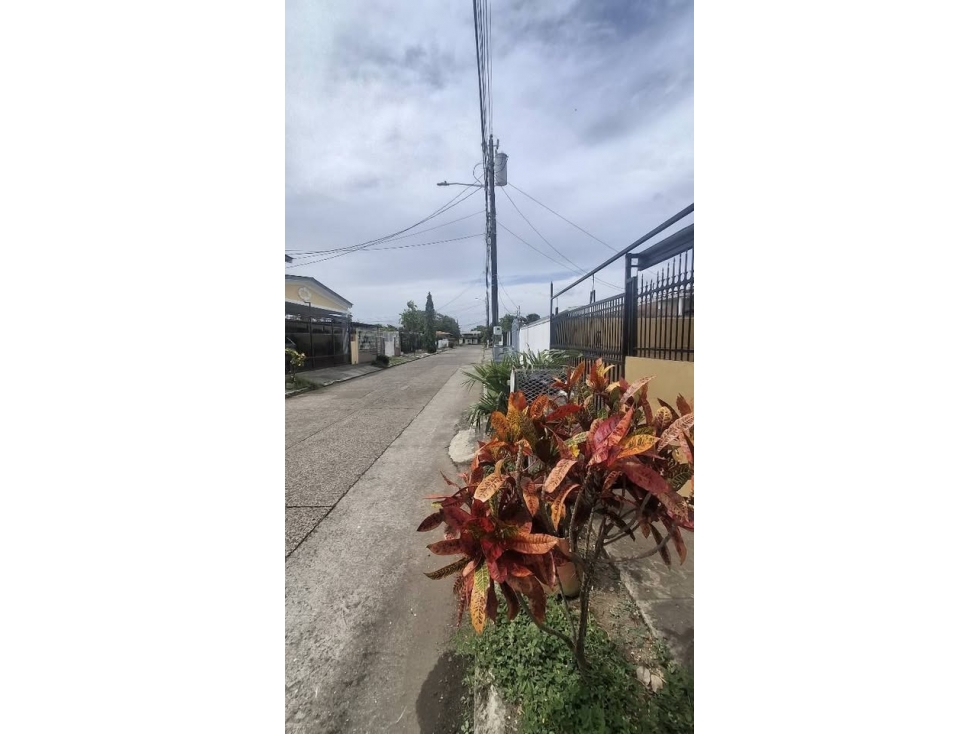 VENTA CASA CHANIS — foto 2