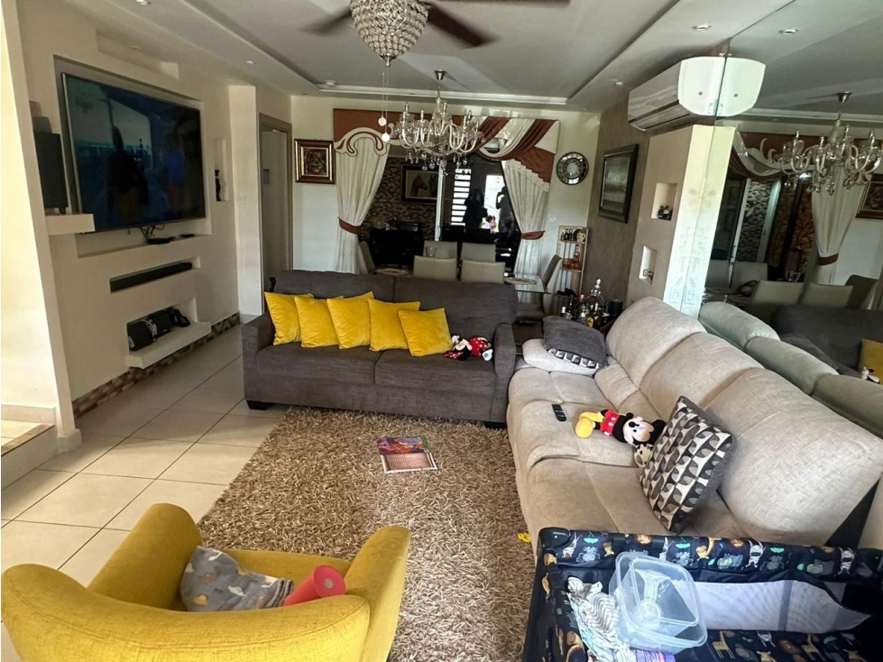 ALQUILER CASA BRISAS DEL GOLF PH AVENTURA