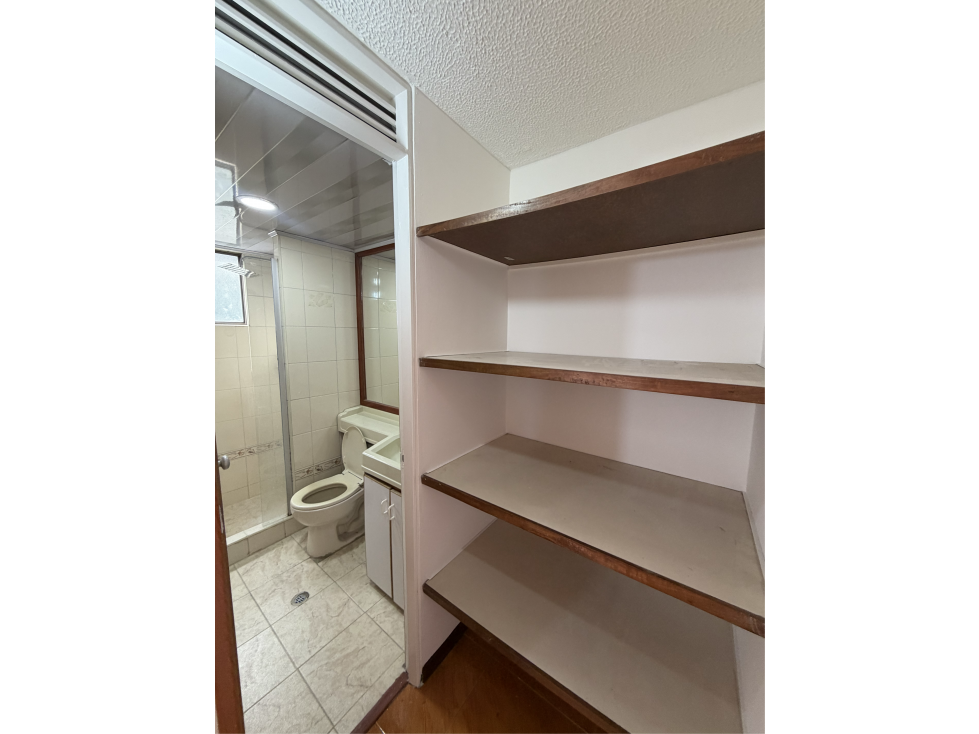 APTO EN ARRIENDO EN MARSELLA — foto 4