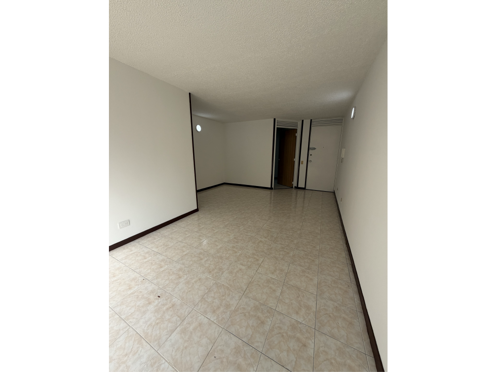 APTO EN ARRIENDO EN MARSELLA