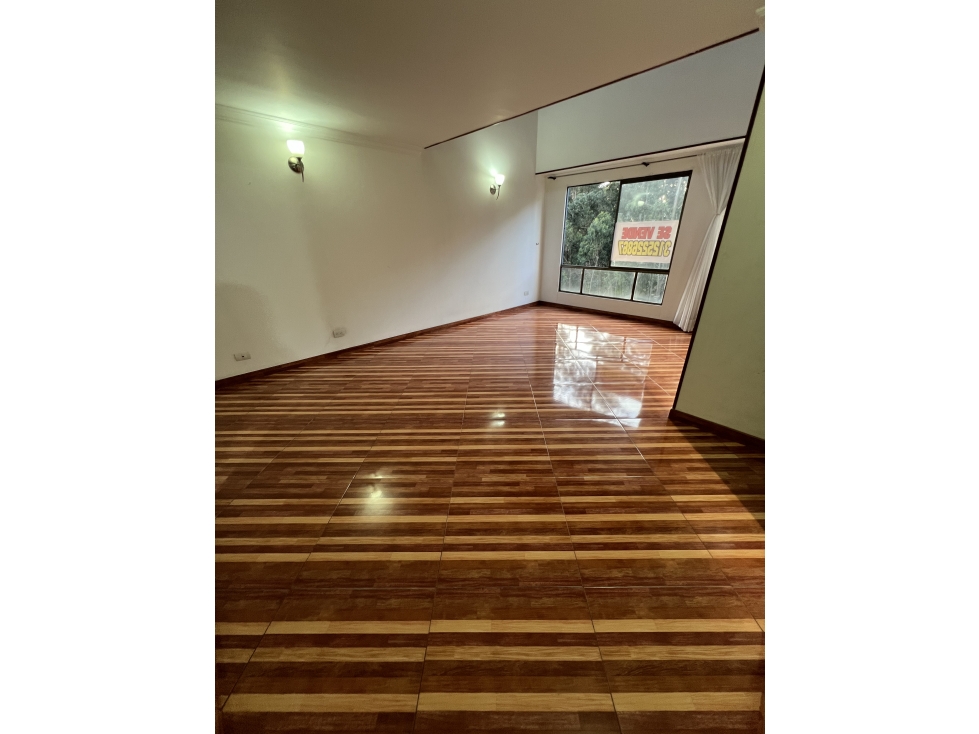APARTAMENTO EN VENTA EN MARSELLA — foto 2