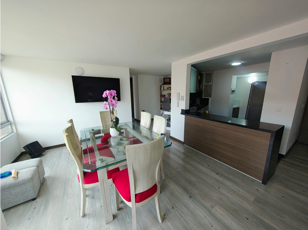 Apartamento en Castilla La Nueva I Kennedy, 87 m², Excelente Inversión — foto 2