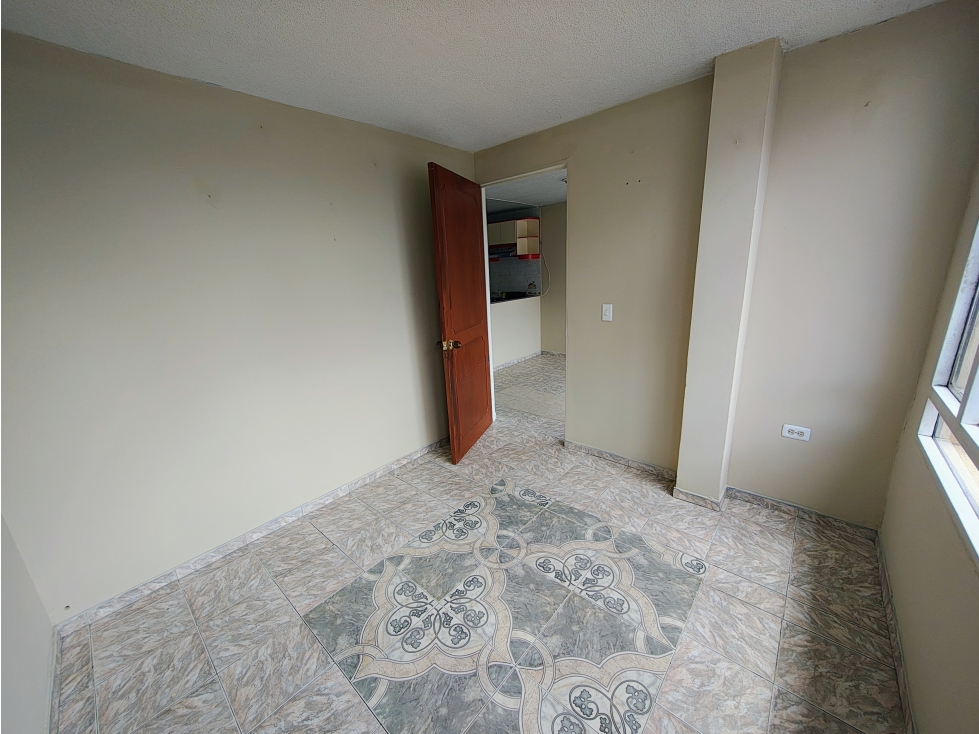 ¡AtenciÃ³n Inversionistas! Casa Rentando en Nuevo Roma - Kennedy — foto 5