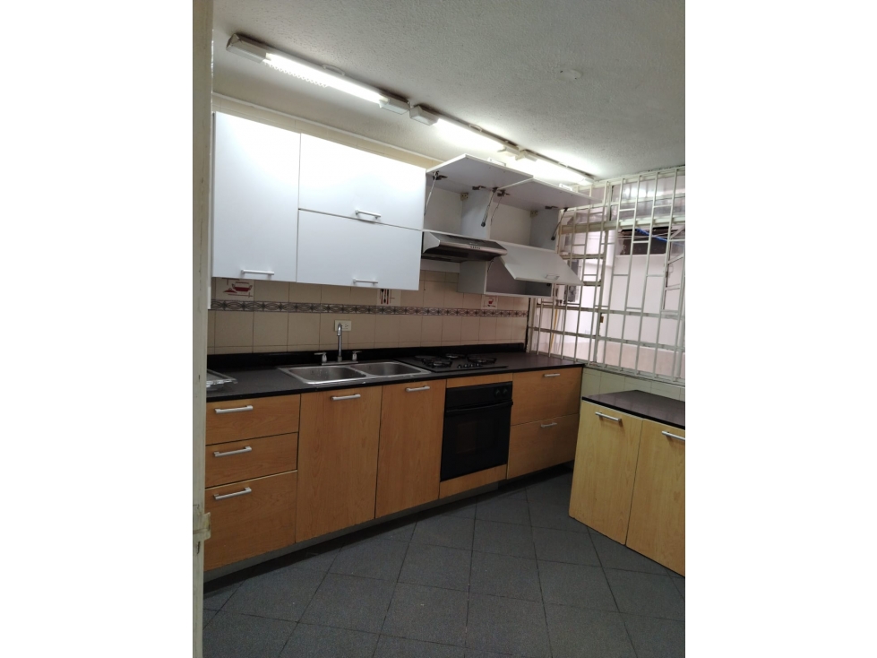 SE VENDE CASA COMERCIAL Y VIVIENDA EN NORMANDIA ENGATIVA — foto 6