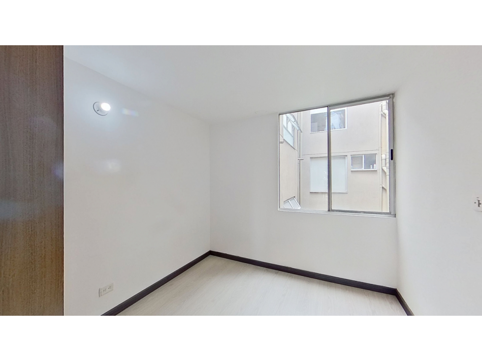 Apartamento de 76 m² en venta en Portón II, Madrid — foto 3