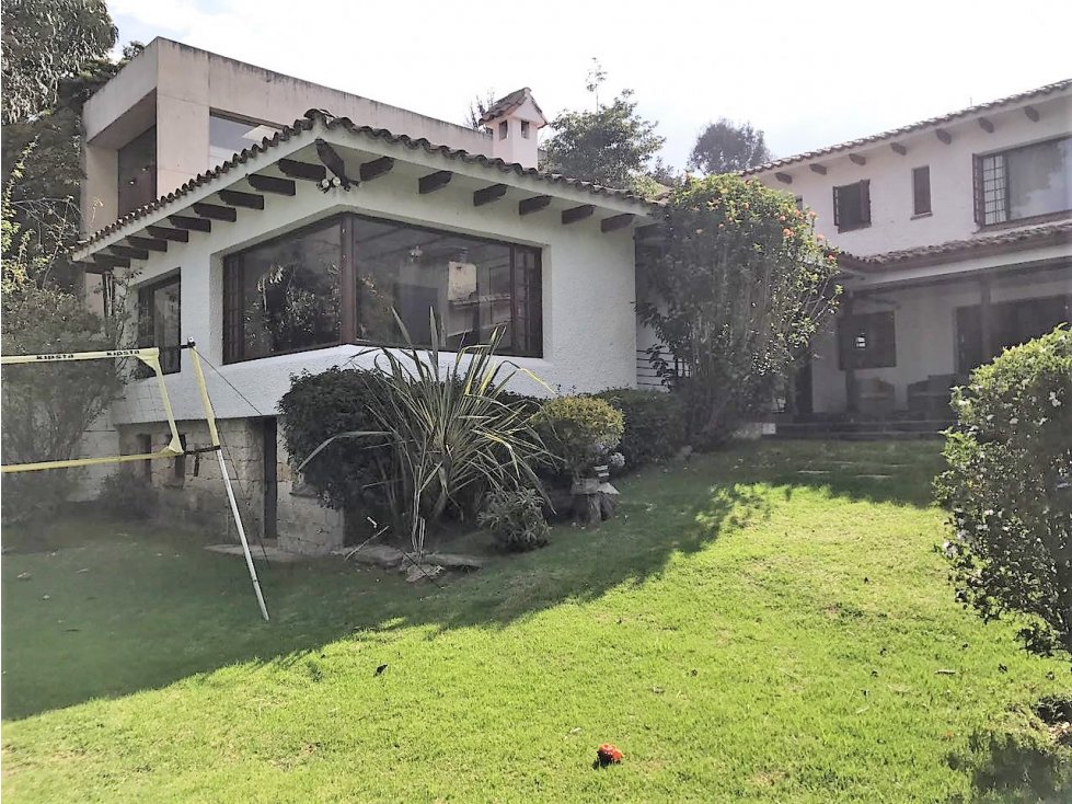 SANTA ANA ORIENTAL CASA EN VENTA GRAN JARDÍN