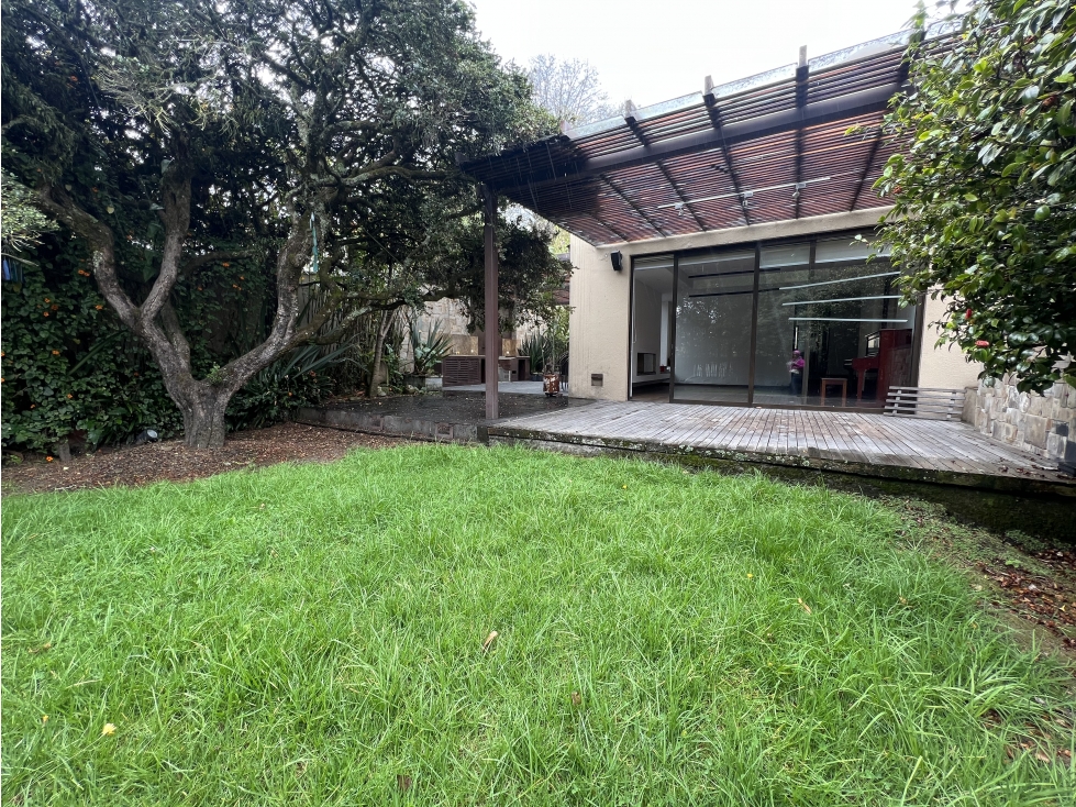 SANTA ANA ORIENTAL VENTA MAGNIFICA PROPIEDAD