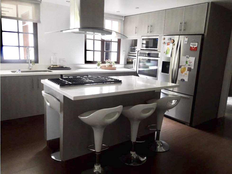 SANTA ANA ORIENTAL CASA EN VENTA GRAN JARDÍN — foto 5