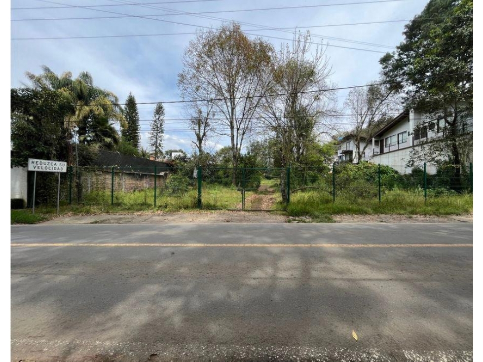 TERRENO EN VENTA | AVANDARO | USO COMERCIAL | VALLE DE BRAVO — foto 2