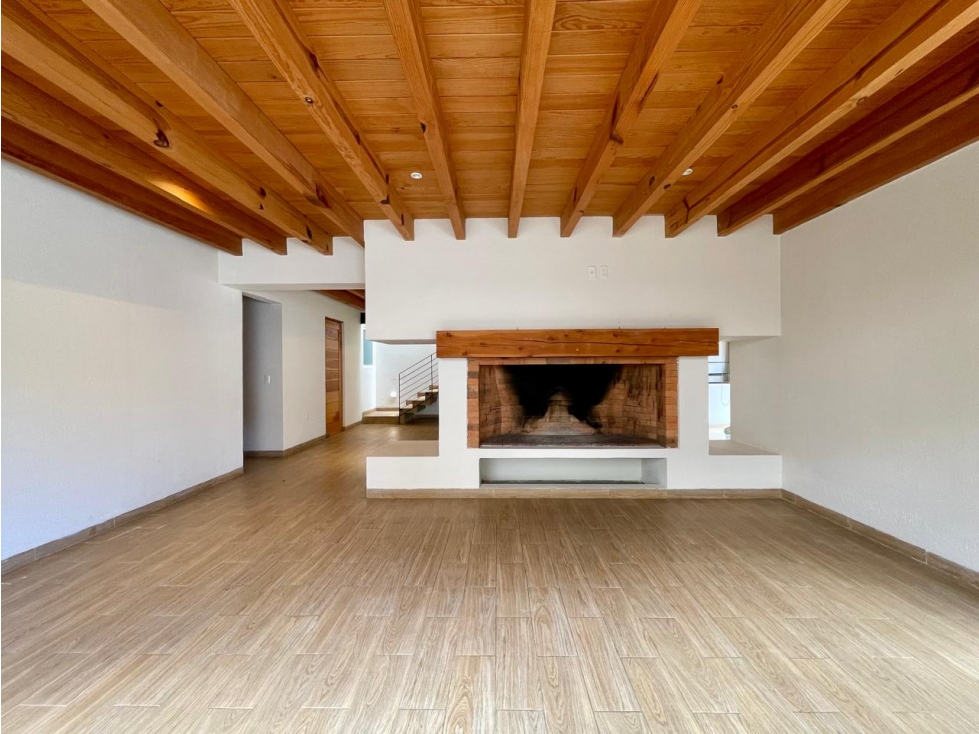 CASA EN RENTA AVANDARO I SIN MUEBLES I JARDIN I JACUZZI — foto 3