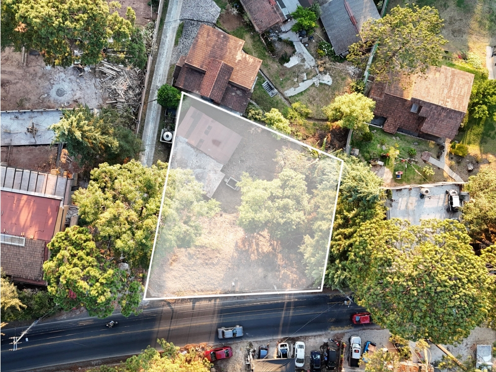 TERRENO EN VENTA | AVANDARO | 840 M2 | VALLE DE BRAVO - 4