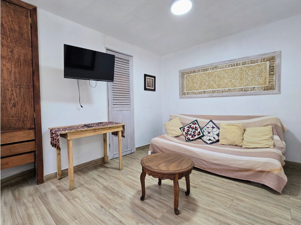 DEPARTAMENTO EN RENTA I AVANDARO I AMUEBLADO I JARDIN - 2