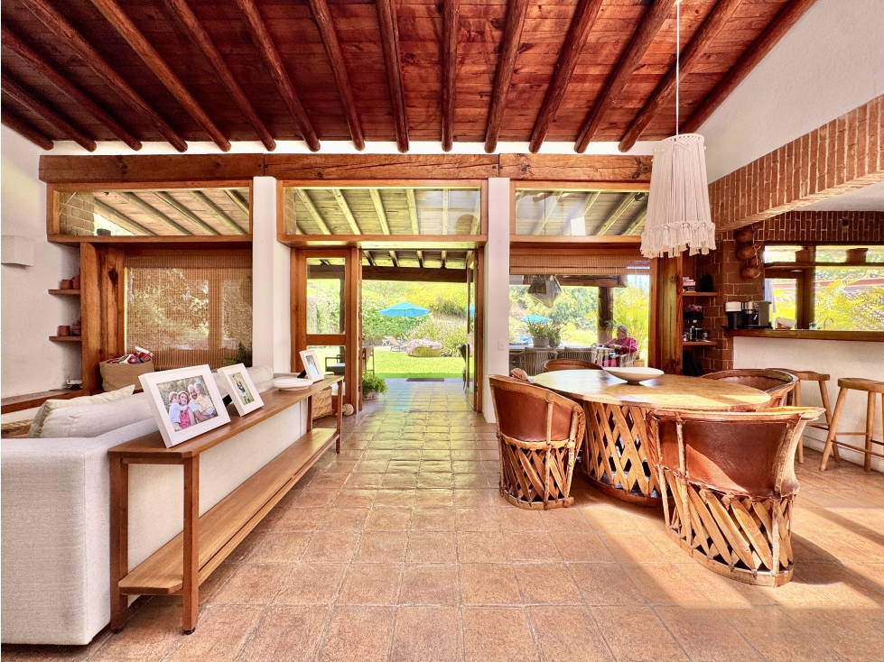CASA EN VENTA | VALLE DE BRAVO | PUEBLO | AVANDARO — foto 4