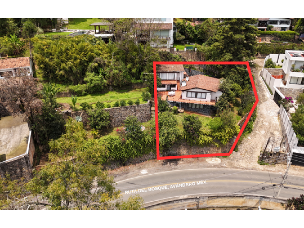 TERRENO EN VENTA EN AVÁNDARO | VALLE DE BRAVO | VISTA AL LAGO
