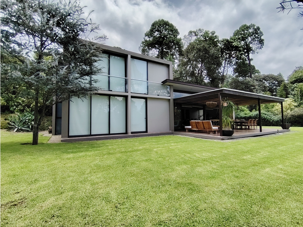 CASA EN RENTA EN CONDOMINIO | AVANDARO | JARDIN | JACUZZI — foto 2
