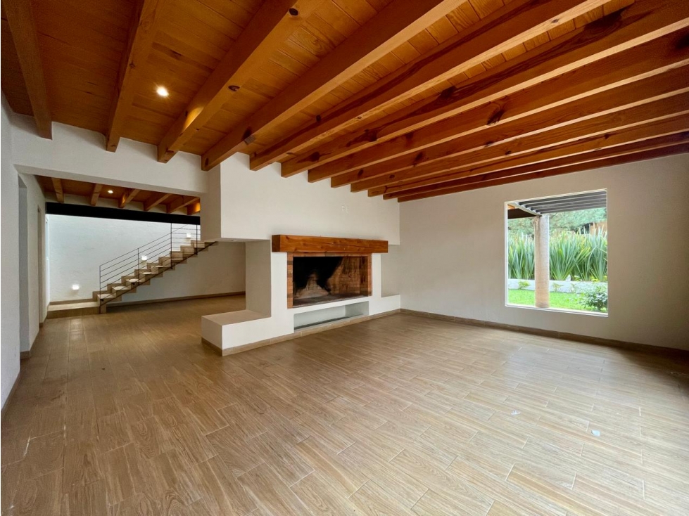 CASA EN RENTA AVANDARO I SIN MUEBLES I JARDIN I JACUZZI — foto 4