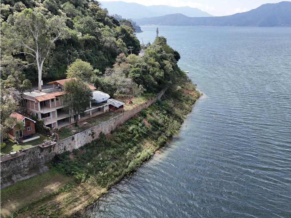 CASA EN VENTA | EN OBRA NEGRA | VALLE DE BRAVO | ACCESO AL LAGO