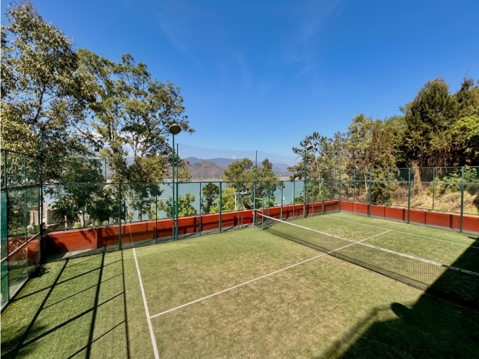 CASA EN VENTA | VALLE DE BRAVO | VISTA AL LAGO | PADEL | ALBERCA — foto 4