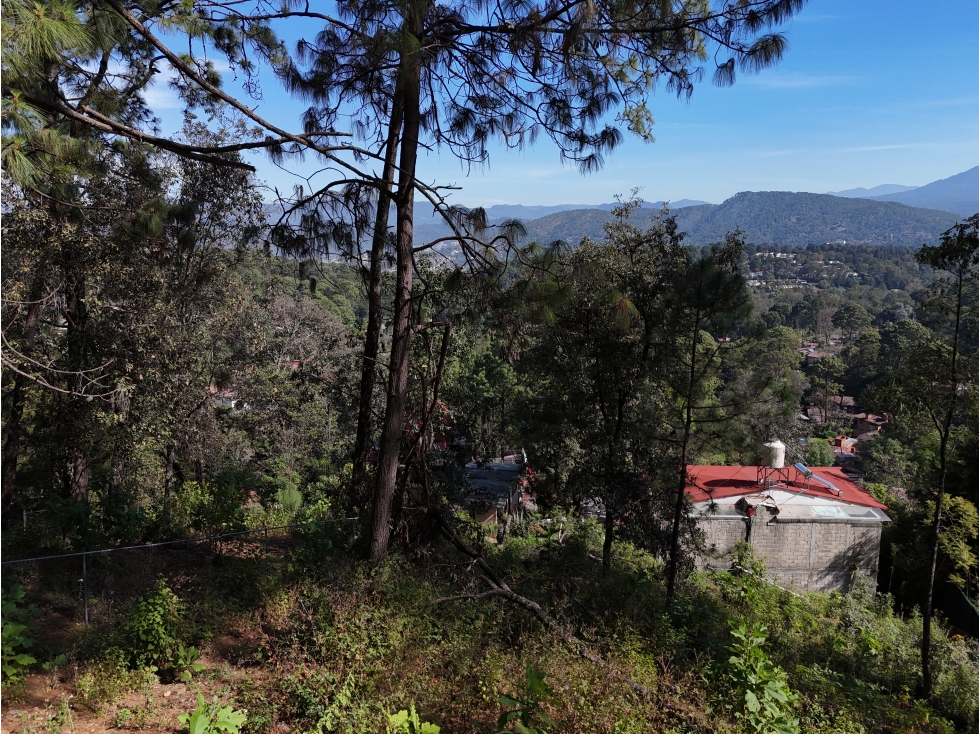 TERRENO EN AVÁNDARO, VALLE DE BRAVO | 1,133 M2 | VISTA A LAS MONTAÑAS — foto 2