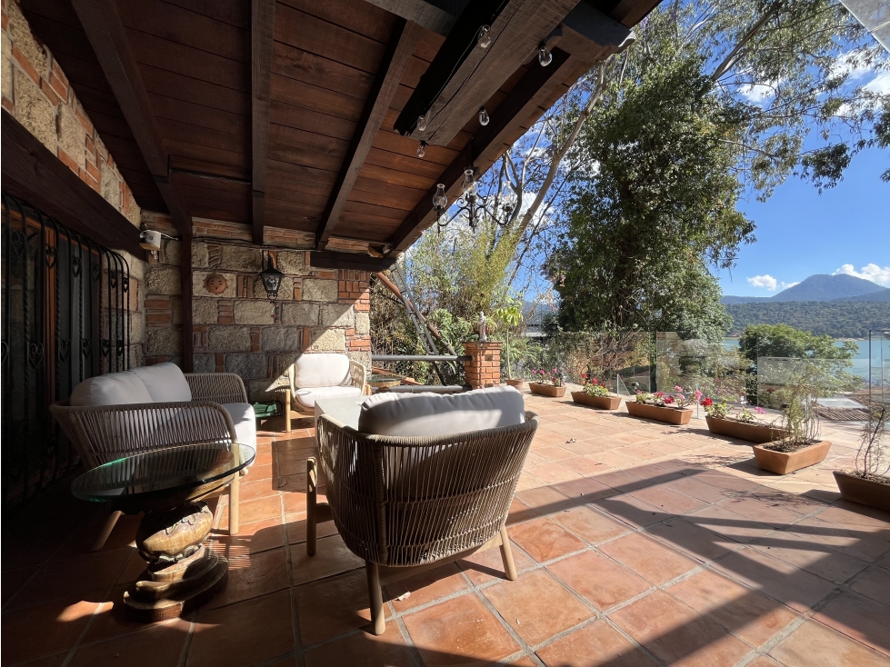 CASA EN RENTA I VISTA AL LAGO I JACUZZI I AMUEBLADA I VALLE DE BRAVO — foto 4