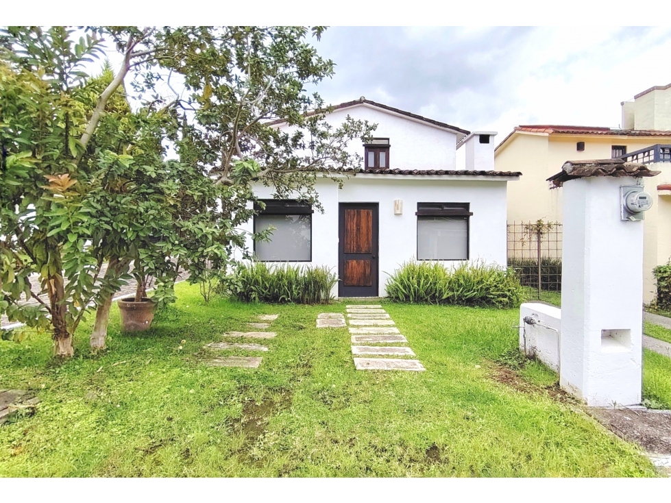 CASA EN CONDOMINIO EN VENTA | VALLE DE BRAVO