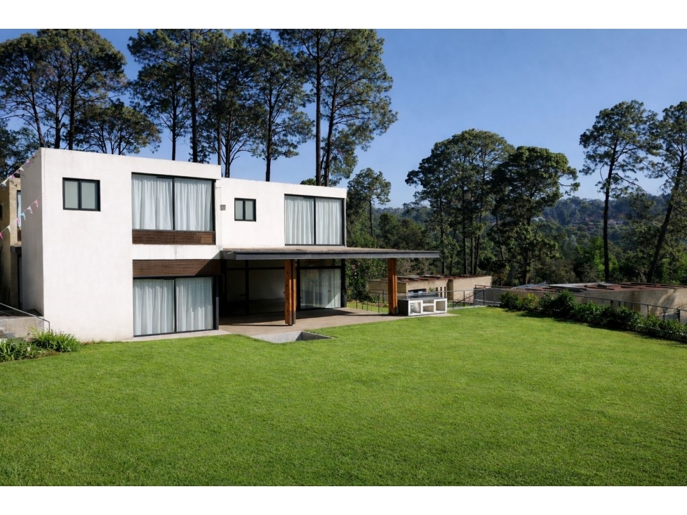 CASA EN VENTA EN AVANDARO | JARDIN | JACUZZI | CONDOMINIO