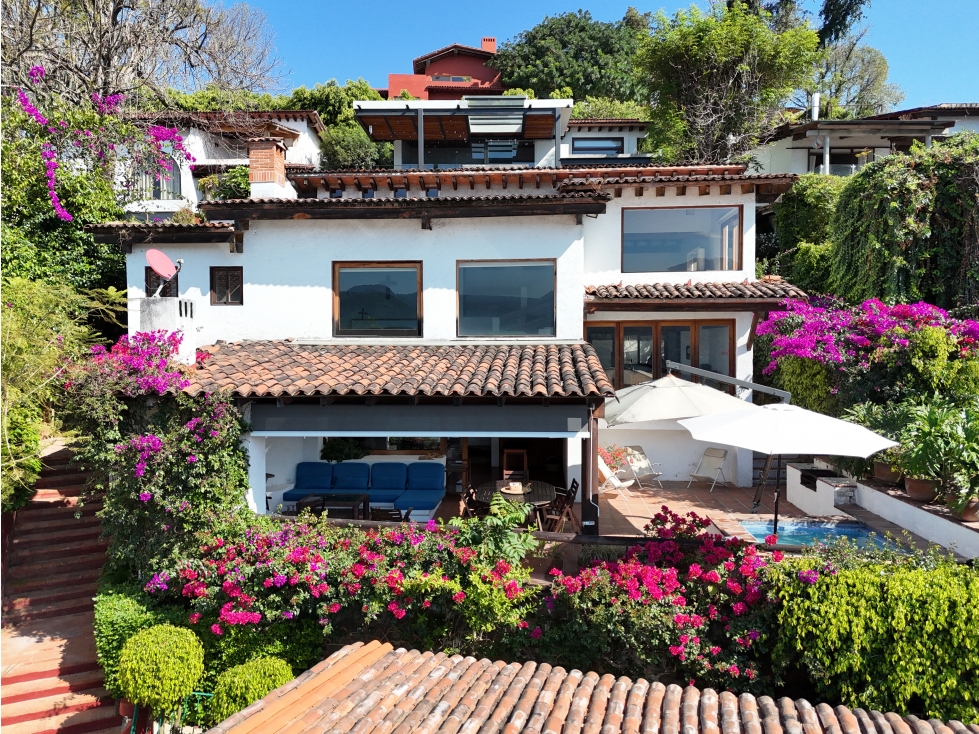 CASA CON VISTA Y ACCESO AL LAGO | VALLE DE BRAVO