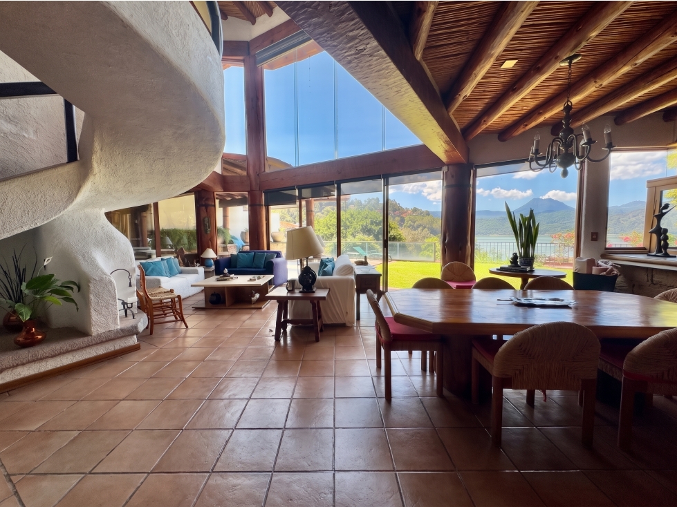 CASA EN VENTA | LA PEÑA SUR | VALLE DE BRAVO | LAGO | JARDIN | ALBERCA — foto 5