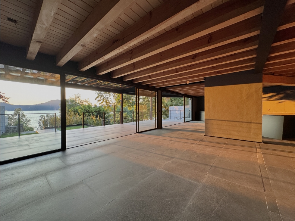 CASA EN VENTA | VALLE DE BRAVO | CONDOMINIO