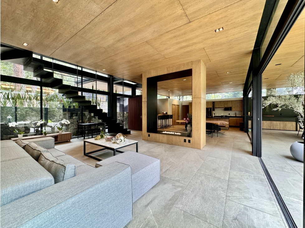CASA EN VENTA | AVANDARO - CERRO GORDO | JACUZZI Y JARDIN — foto 3