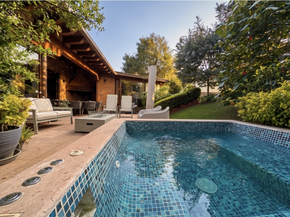 CASA EN VENTA | CLUB DE GOLF AVÁNDARO | JACUZZI | ALBERCA