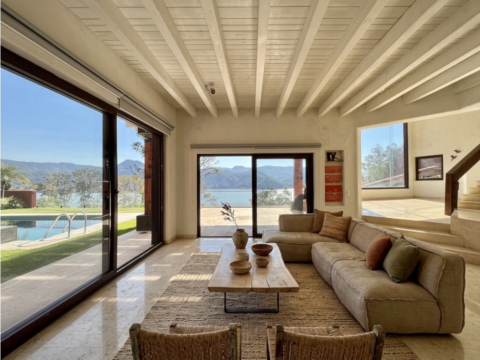 CASA EN VENTA | VALLE DE BRAVO | VISTA AL LAGO | PADEL | ALBERCA — foto 3
