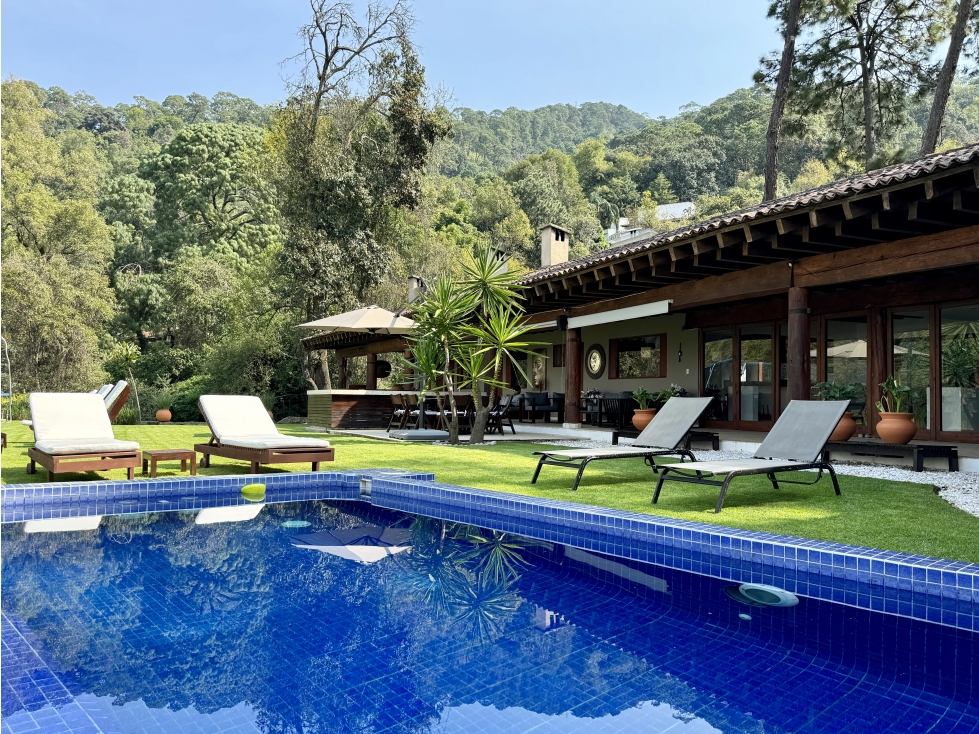 CASA EN AVÁNDARO CON VISTA AL LAGO Y JARDIN AMPLIO DE 1600 M2 - 5