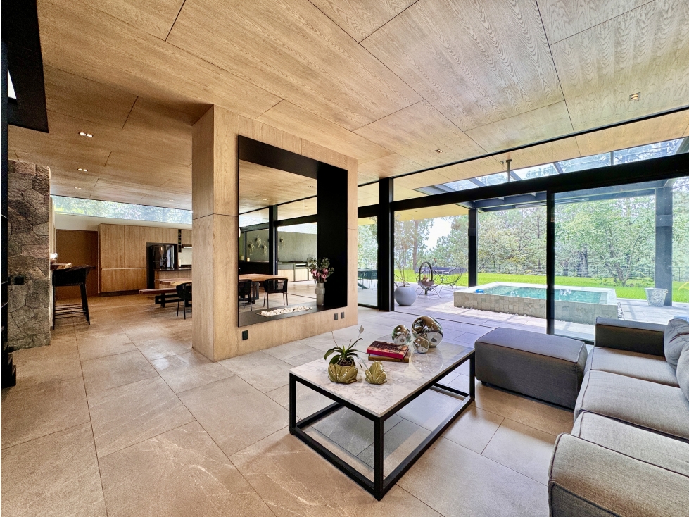 CASA EN VENTA | AVANDARO - CERRO GORDO | JACUZZI Y JARDIN — foto 2