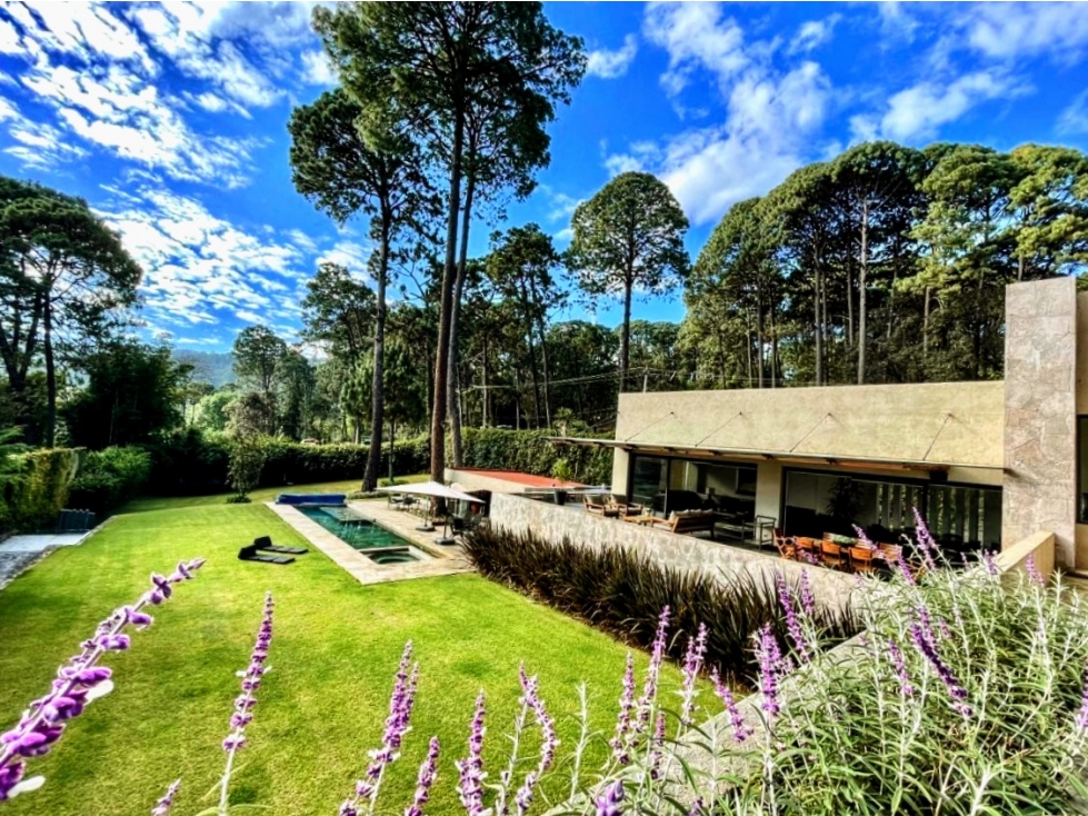 CASA EN RENTA I AVANDARO I JARDIN I ALBERCA — foto 3