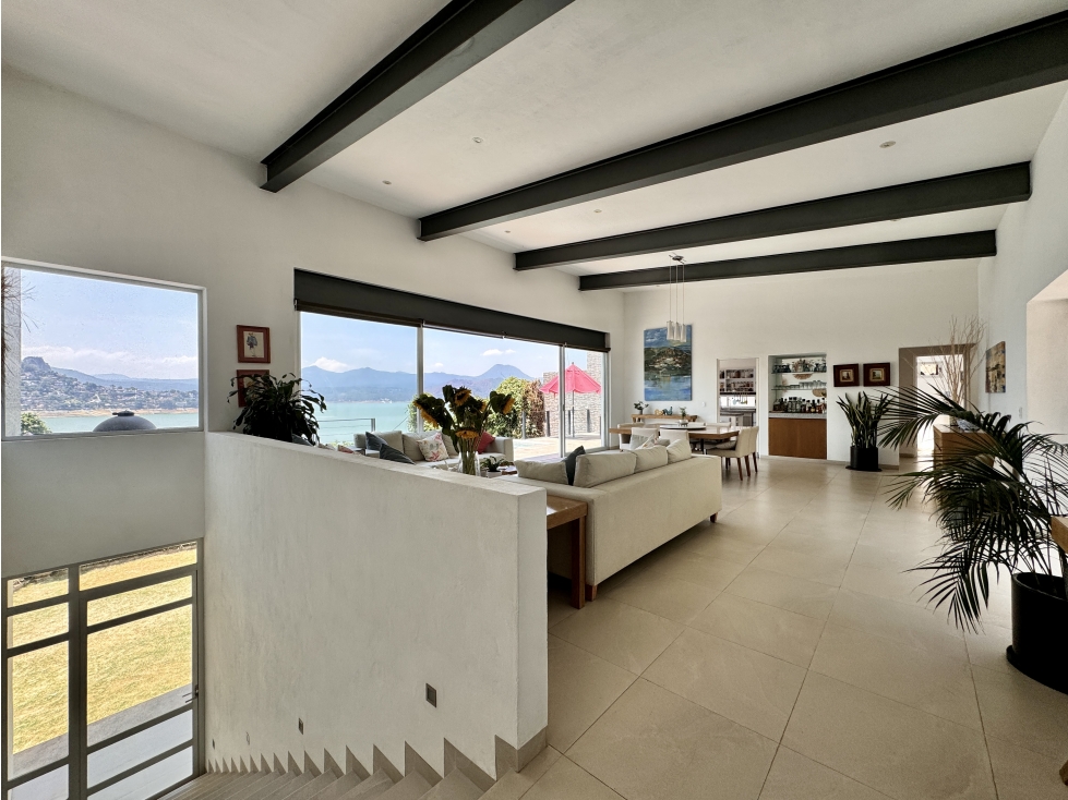 CASA EN VENTA I SAN GASPAR I VISTA AL LAGO Y LA PEÑA I VALLE DE BRAVO — foto 4