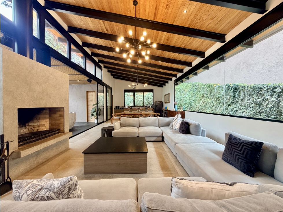 CASA EN VENTA | AVANDARO | ALBERCA | VISTA AL BOSQUE - 2