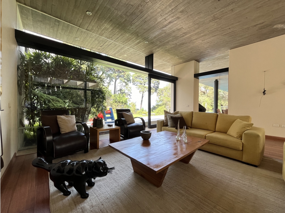 CASA EN VENTA | AVÁNDARO | VISTA AL LAGO — foto 4