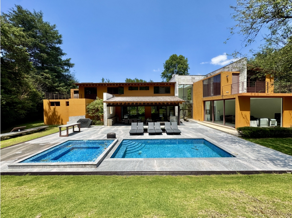 CASA EN VENTA | VALLE SANTANA | CASA CLUB | ALBERCA | JARDIN