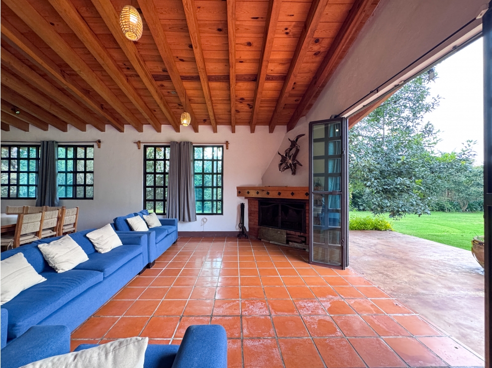 CASA EN RENTA CERRO GORDO | VALLE DE BRAVO | AVÁNDARO | JARDIN PLANO — foto 2