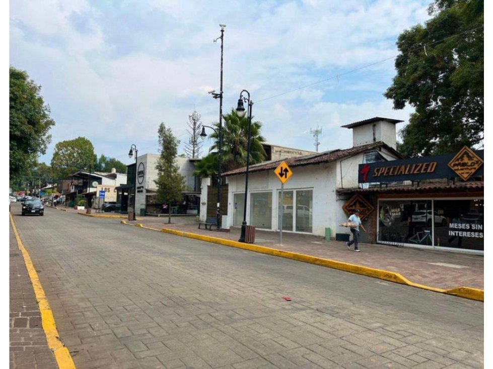 PROPIEDAD COMERCIAL | 1,500 m2 | AVANDARO CENTRO | VALLE DE BRAVO