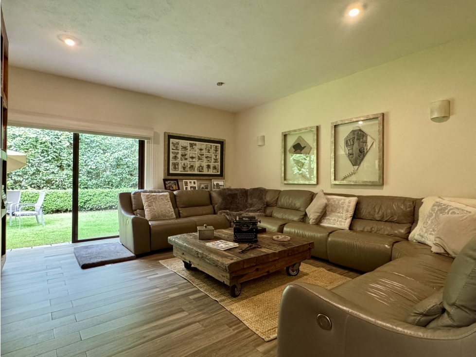 CASA EN VENTA I CERCA DEL CLUB DE GOLF I JARDIN I ALBERCA I AVANDARO — foto 5
