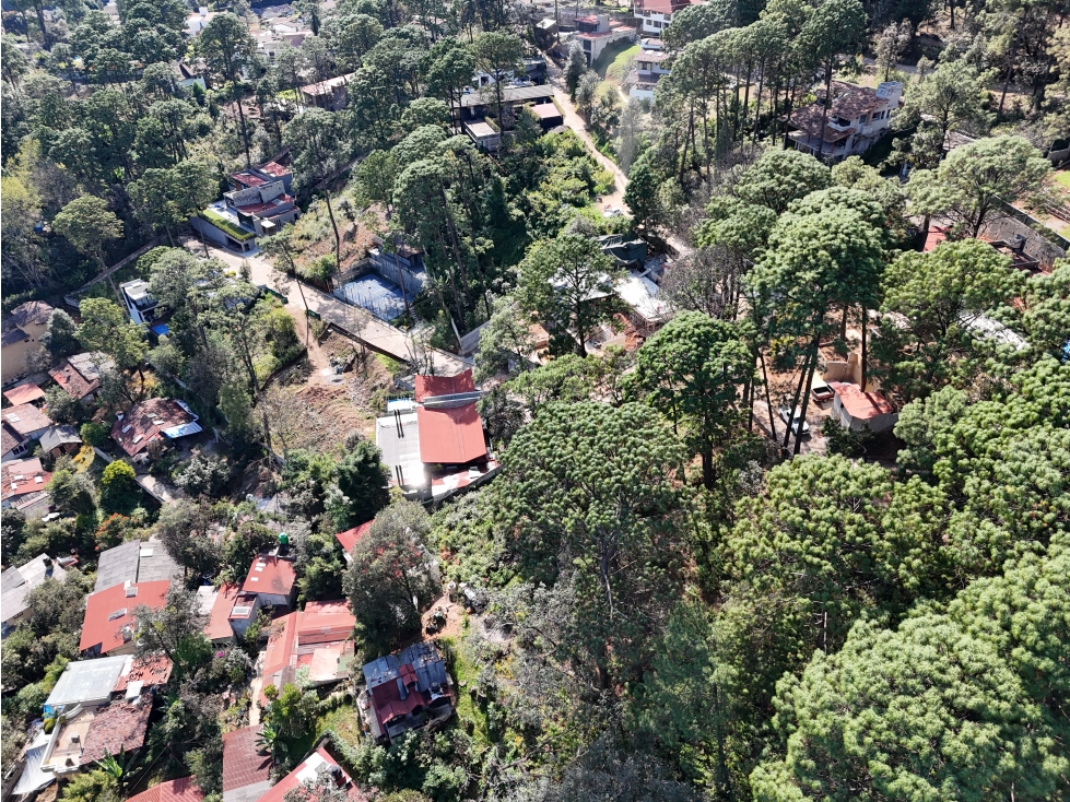 TERRENO EN AVÁNDARO, VALLE DE BRAVO | 1,133 M2 | VISTA A LAS MONTAÑAS — foto 5