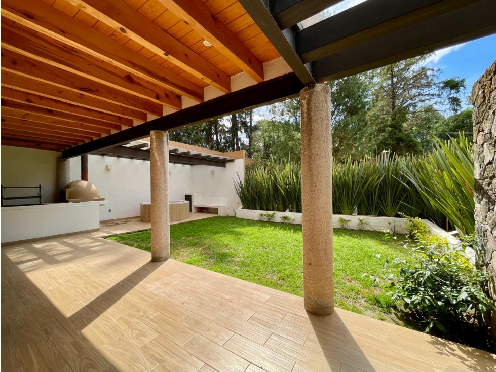 CASA EN RENTA AVANDARO I SIN MUEBLES I JARDIN I JACUZZI — foto 2