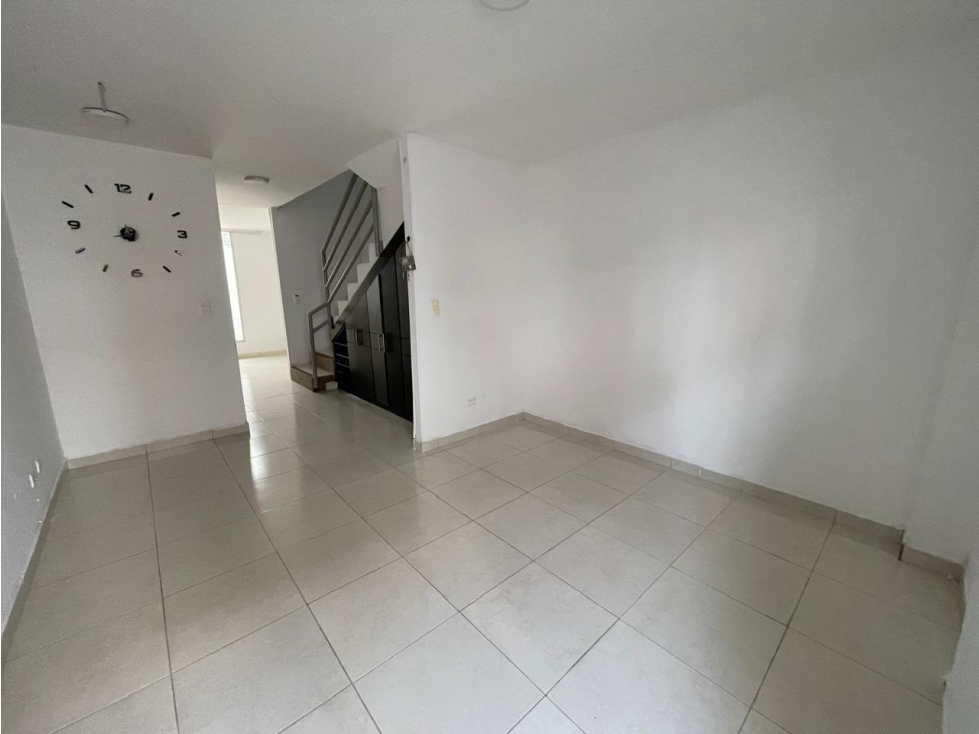 CASA EN VENTA EN LA ENTRADA EL BARRIO LA PATRIA — foto 5