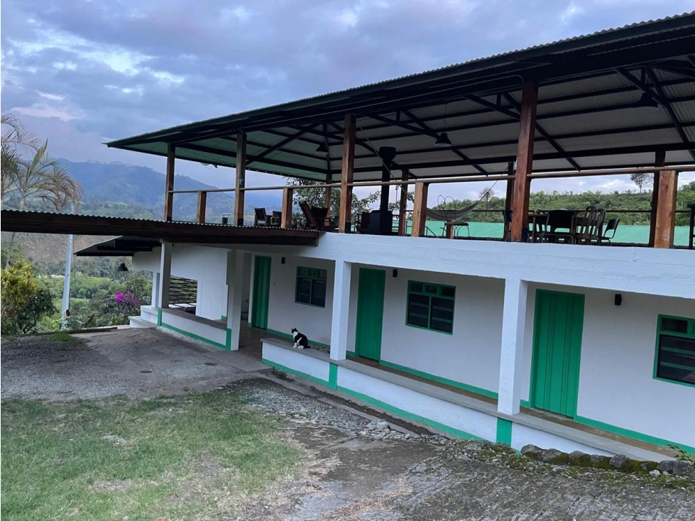 FINCA AMOBLADA EN LOS PINOS - SALENTO QUINDÍO - 1